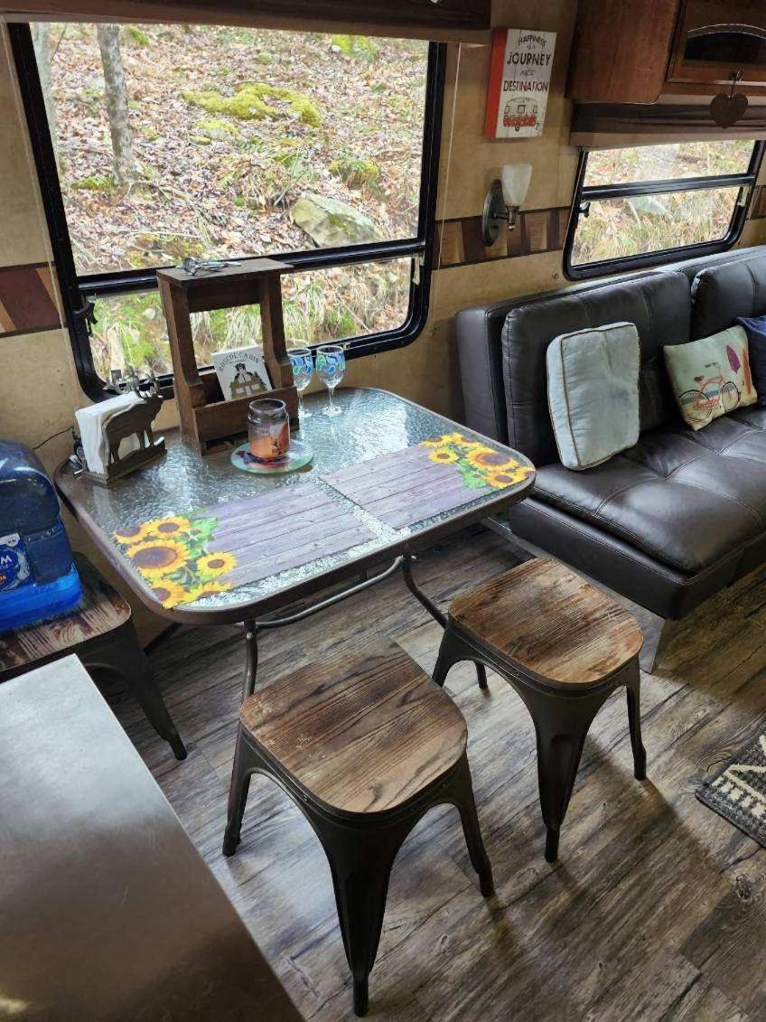 Rv Adventure Roscoe Pet Friendly 호텔 외부 사진